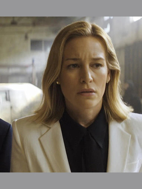 Butterfly S01 Piper Perabo Cream Blazer