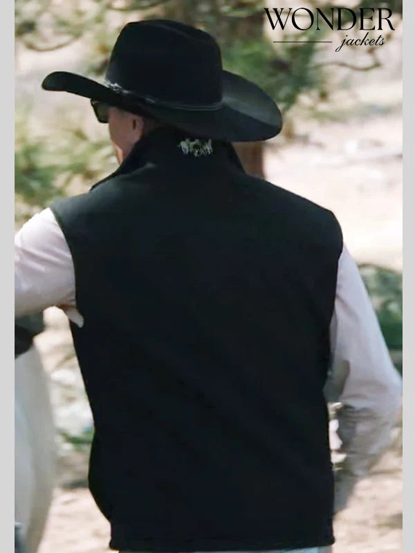 John Dutton ( Kevin Costner ) Black Vest Yellowstone